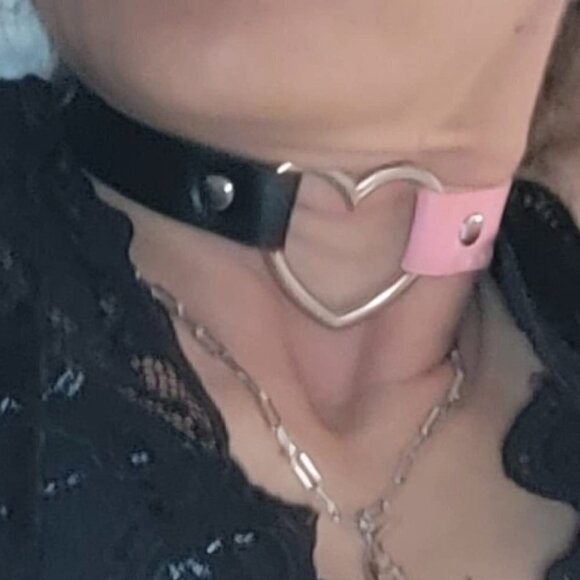 🆕 Pink Black Leather Heart Choker Collar Necklace Goth Punk Rave Party Festival - Picture 2 of 5
